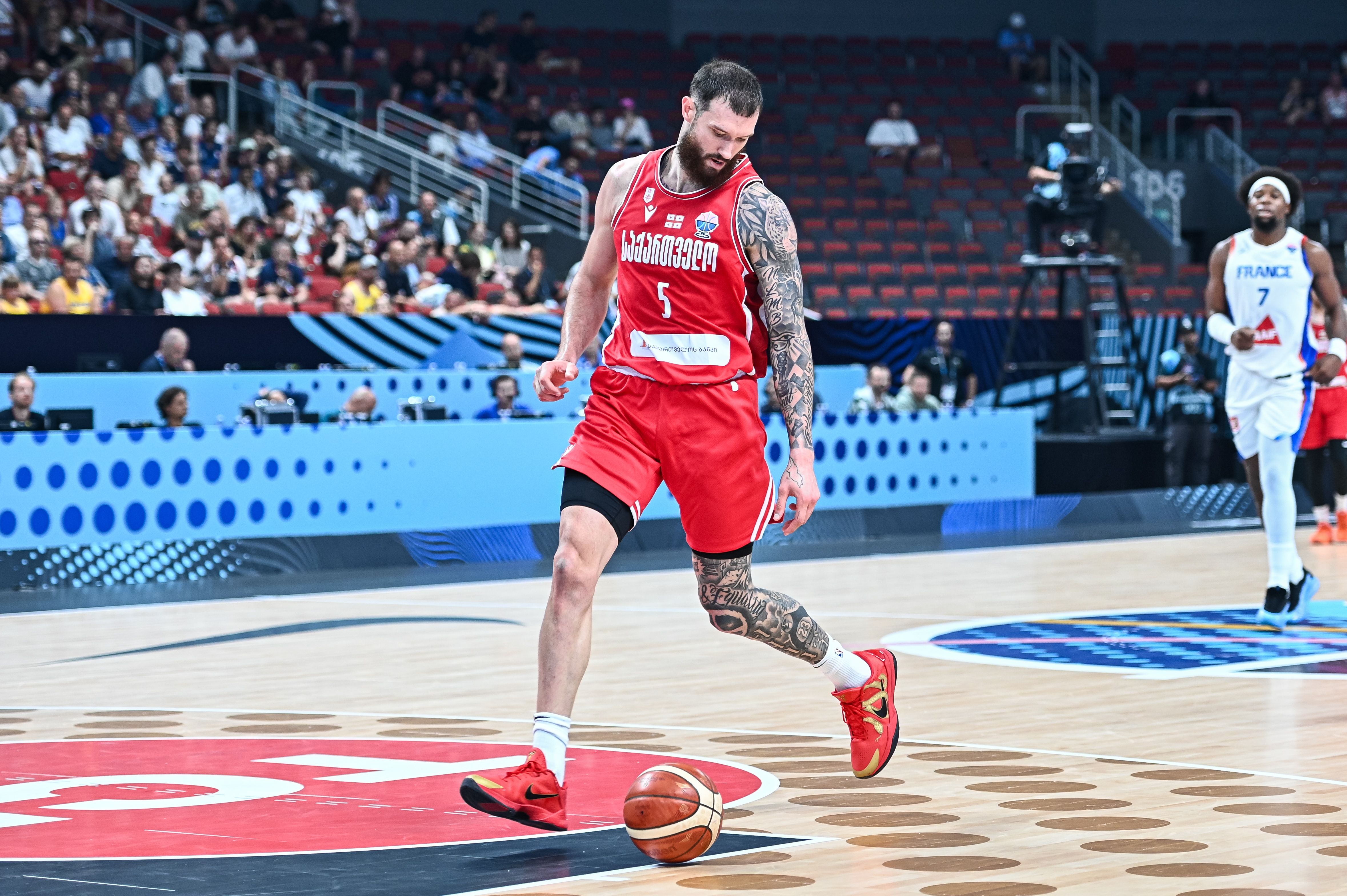 b体育官网-难挽败局!马穆凯拉什维利15中8空砍22分4板4助2断 全场仅休49秒